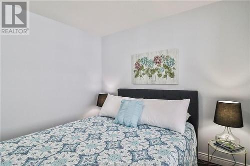20 Riverside Dr, Petitcodiac, NB - Indoor Photo Showing Bedroom