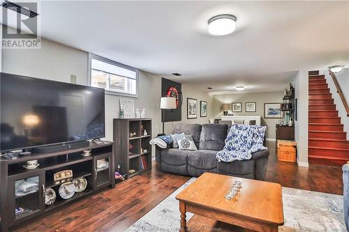 20 Riverside Dr, Petitcodiac, NB - Indoor Photo Showing Living Room