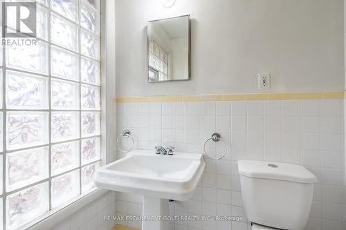 276 Lakeshore Rd W, Oakville, ON - Indoor Photo Showing Bathroom