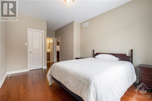377 Twinflower Way, Ottawa, ON - Indoor Photo Showing Bedroom