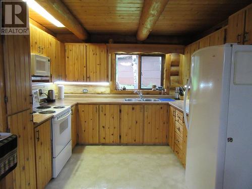 7432 Johnstone Road, Bridge Lake, BC - Indoor Photo Showing Kitchen With Double Sink