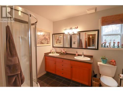3812 Albrecht Road, Naramata, BC - Indoor Photo Showing Bathroom