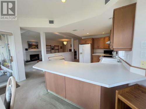 7801 Spartan Drive Unit# 215, Osoyoos, BC - Indoor Photo Showing Kitchen