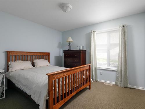 19-452 Glen Pine Court, Kelowna, BC - Indoor Photo Showing Bedroom