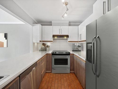 Kitchen - 1580 1Re Rue, Richelieu, QC - Indoor Photo Showing Kitchen With Upgraded Kitchen
