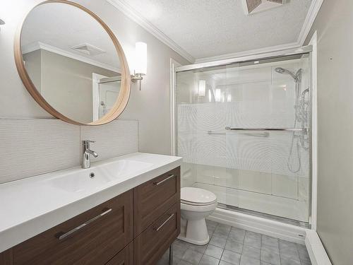 Bathroom - 1580 1Re Rue, Richelieu, QC - Indoor Photo Showing Bathroom