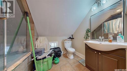 2067 Reynolds Street, Regina, SK - Indoor Photo Showing Bathroom