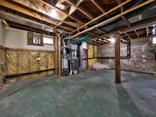 369 Campbell Ave, Kamloops, BC - Indoor Photo Showing Basement