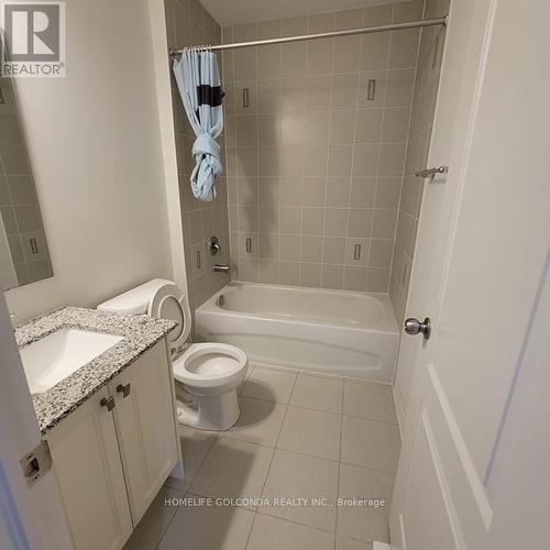 49 Redmond Crescent, Springwater, ON - Indoor Photo Showing Bathroom