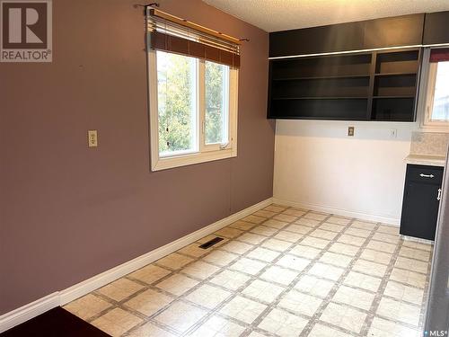 651 8Th Avenue Ne, Swift Current, SK - Indoor Photo Showing Other Room
