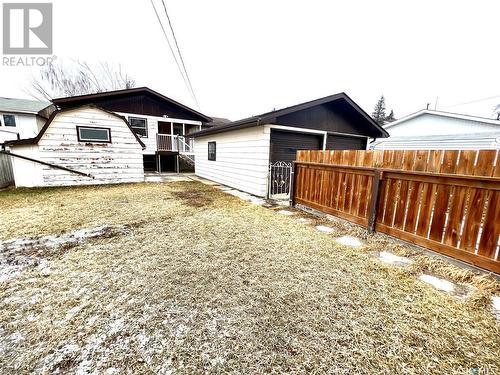 651 8Th Avenue Ne, Swift Current, SK - Outdoor With Exterior