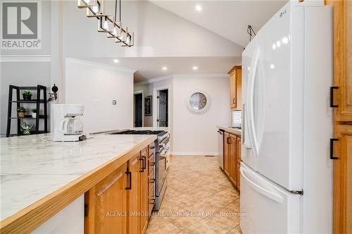 6240 167Th Avenue, Bainsville, ON - Indoor Photo Showing Kitchen