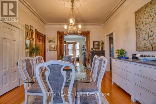 52 Lacroix St, Chatham-Kent, ON - Indoor Photo Showing Dining Room