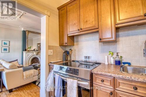 52 Lacroix St, Chatham-Kent, ON - Indoor Photo Showing Kitchen