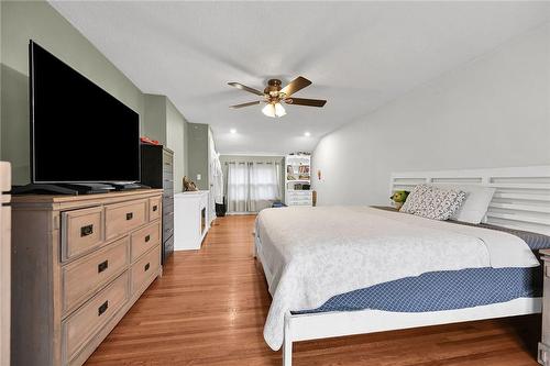 86 Millen Road, Stoney Creek, ON - Indoor Photo Showing Bedroom