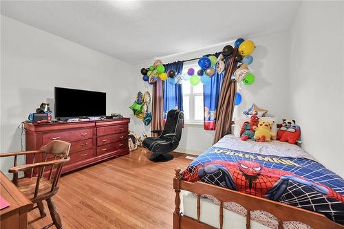 86 Millen Road, Stoney Creek, ON - Indoor Photo Showing Bedroom