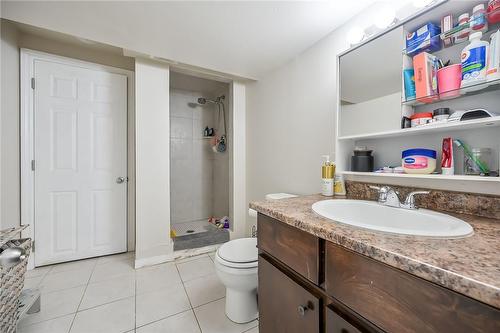 86 Millen Road, Stoney Creek, ON - Indoor Photo Showing Bathroom