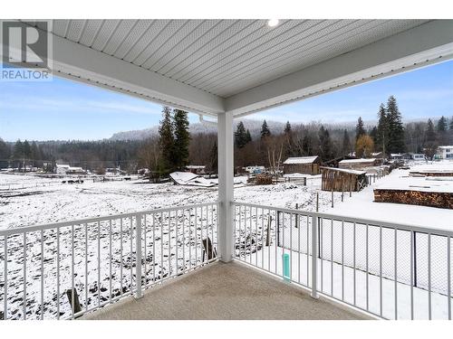 1840 10 Street Sw Unit# 24, Salmon Arm, BC - Outdoor