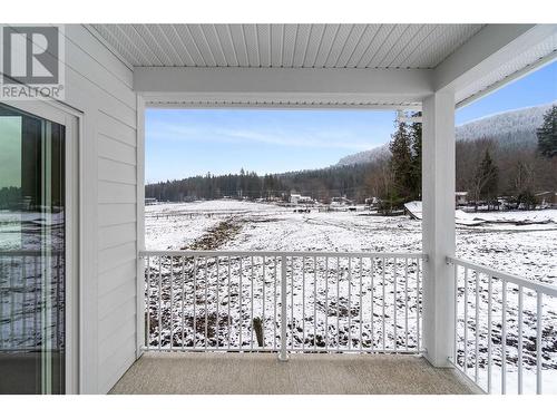 1840 10 Street Sw Unit# 24, Salmon Arm, BC - Outdoor