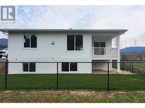 1840 10 Street Sw Unit# 24, Salmon Arm, BC - Outdoor