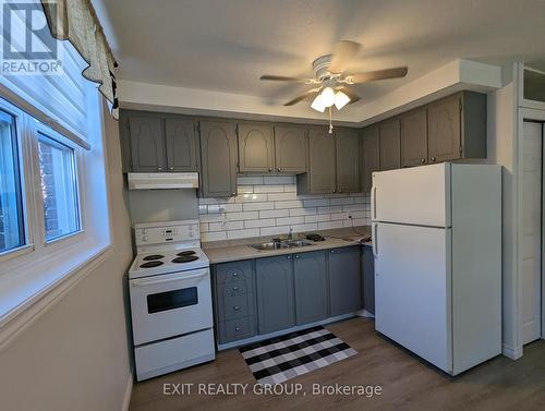 #112 -80 Grier St, Belleville, ON - Indoor Photo Showing Kitchen With Double Sink