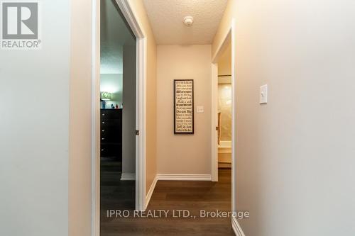 607 - 1276 Maple Crossing Boulevard, Burlington, ON -  Photo Showing Other Room