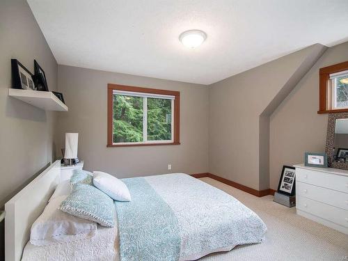 3065 Martin Rd, Campbell River, BC - Indoor Photo Showing Bedroom
