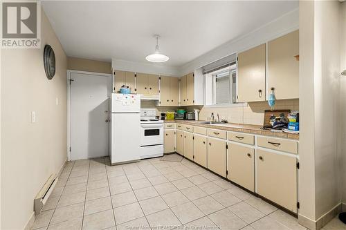 100 Vail St, Moncton, NB - Indoor Photo Showing Kitchen