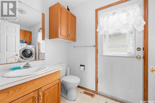 16 Marigold Crescent, Moose Jaw, SK - Indoor Photo Showing Bathroom