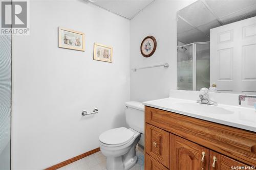 16 Marigold Crescent, Moose Jaw, SK - Indoor Photo Showing Bathroom