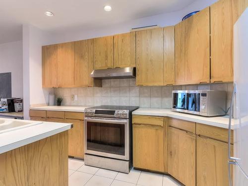 Kitchen - 4229 Rue Fabre, Montréal (Le Plateau-Mont-Royal), QC - Indoor Photo Showing Kitchen With Double Sink