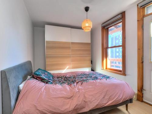 Bedroom - 4229 Rue Fabre, Montréal (Le Plateau-Mont-Royal), QC - Indoor Photo Showing Bedroom