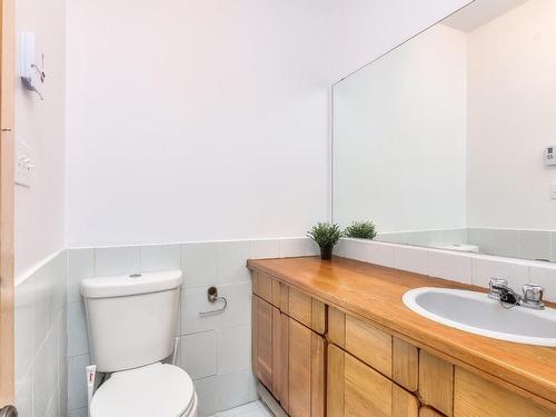 Bathroom - 4229 Rue Fabre, Montréal (Le Plateau-Mont-Royal), QC - Indoor Photo Showing Bathroom