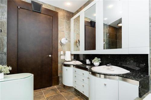 Ph E 141 Wellington Crescent, Winnipeg, MB - Indoor Photo Showing Bathroom