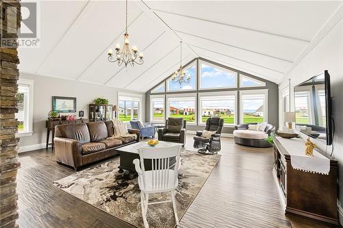 51 Wilfred, Cap-Pelé, NB - Indoor Photo Showing Living Room