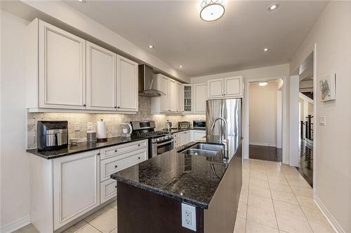 2453 Village Common, Oakville, ON - Indoor Photo Showing Kitchen With Double Sink With Upgraded Kitchen