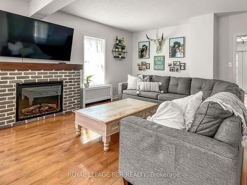 49 Elizabeth St, Orangeville, ON - Indoor Photo Showing Living Room With Fireplace