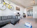 617-21 Lawren Harris Sq, Toronto, ON  - Indoor Photo Showing Living Room 