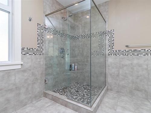 3554 Collingwood Dr, Nanoose Bay, BC - Indoor Photo Showing Bathroom