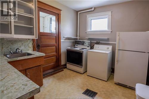 40-42 Bromley Ave, Moncton, NB - Indoor Photo Showing Laundry Room
