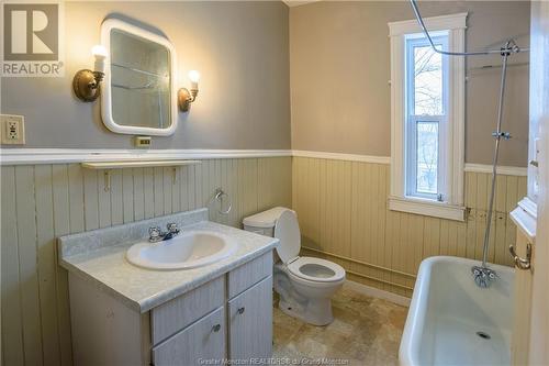 40-42 Bromley Ave, Moncton, NB - Indoor Photo Showing Bathroom
