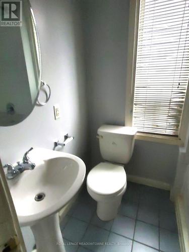 #Upper -723 Dufferin St, Toronto, ON - Indoor Photo Showing Bathroom