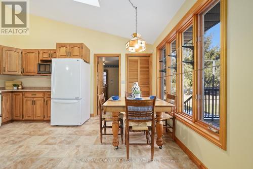 8 Burgess Cres, Hamilton Township, ON - Indoor Photo Showing Kitchen