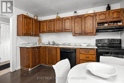 605 Westplain Rd, Greater Napanee, ON - Indoor Photo Showing Kitchen With Double Sink
