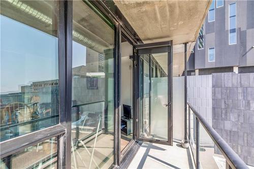 606 311 Hargrave Street, Winnipeg, MB - Outdoor With Balcony With Exterior