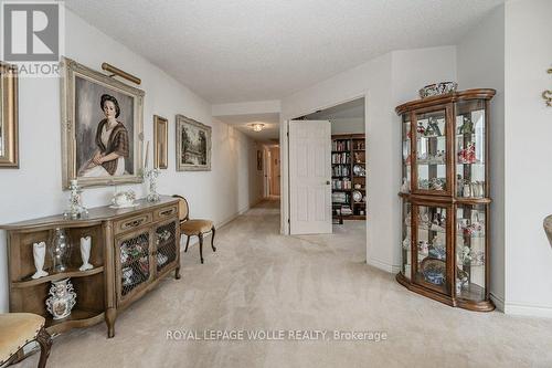 #1601 -4 Willow St, Waterloo, ON - Indoor Photo Showing Other Room