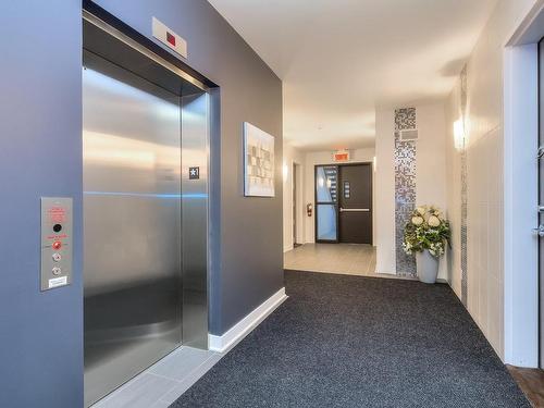 Elevator - 204-6 Rue Du Nivolet, Blainville, QC - Indoor Photo Showing Other Room