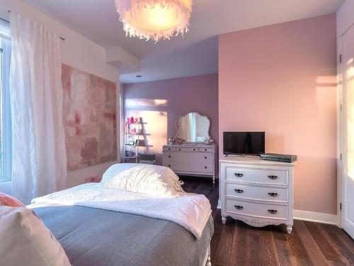 Bedroom - 204-6 Rue Du Nivolet, Blainville, QC - Indoor Photo Showing Bedroom