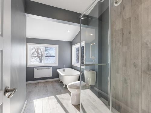Bathroom - 4711 Route 344, Saint-Placide, QC - Indoor Photo Showing Bathroom