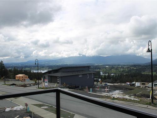 3210 Woodrush Dr, Duncan, BC - Outdoor With View